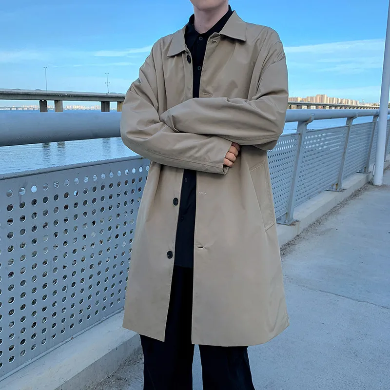 Abrigo de Cuero Natural para Hombre, Estilo Trench, Ultra Largo, con Plumas, Diseño Cosmético, Degradado Plateado, para Otoño, Estilo Único y Neutral