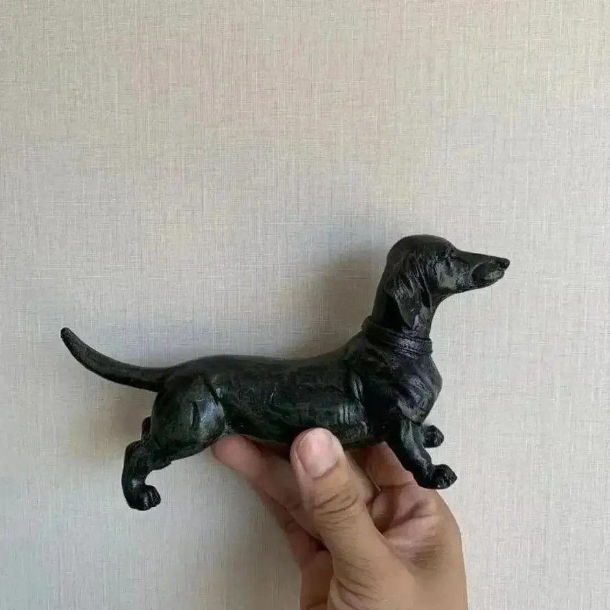 2026 Dog Resin Dachshund Animal Pet Toys Figurine Black Ornament Animals Statue Craft Decoration Garden Sculpture Figures