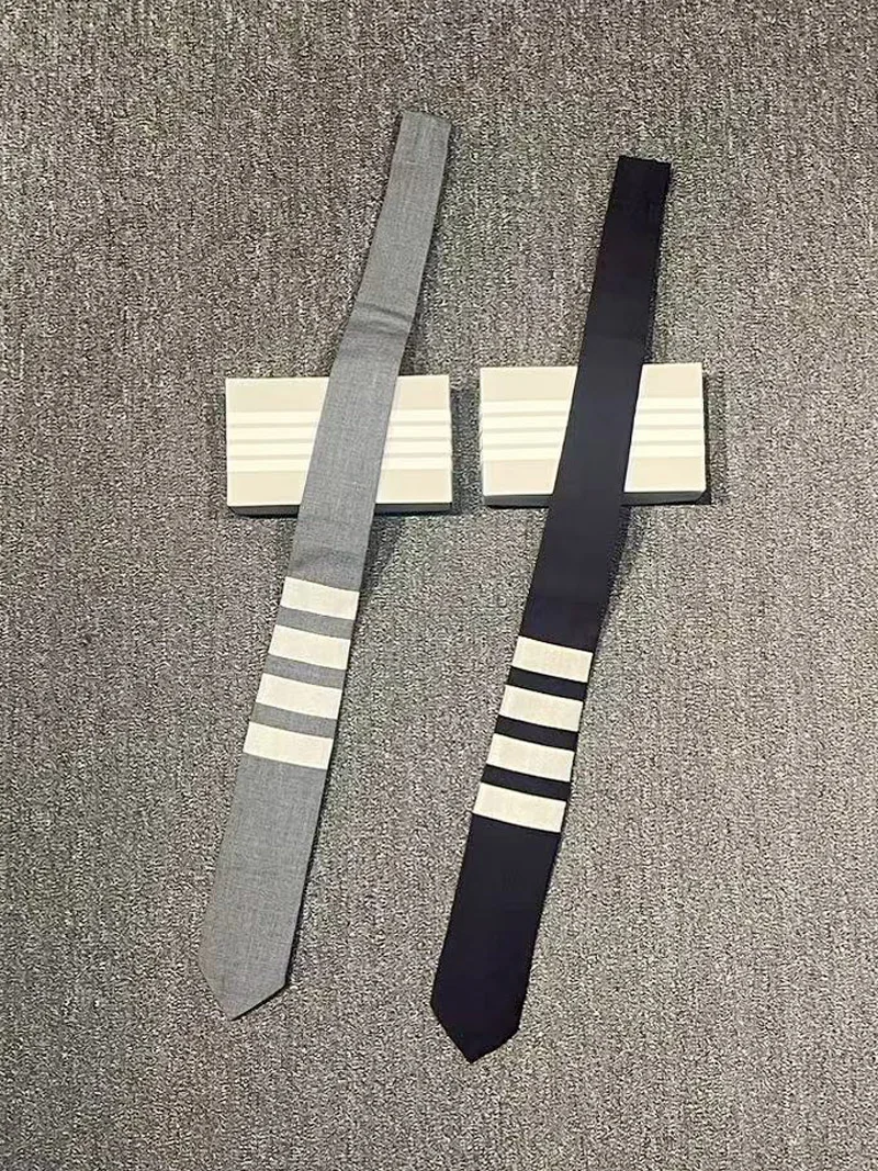 cravate-decontractee-en-laine-fine-a-quatre-barrettes-style-universitaire-pour-hommes-et-femmes-cravate-tendance-haut-de-gamme-nouveau-modele-26ss-elegante-et-a-la-mode