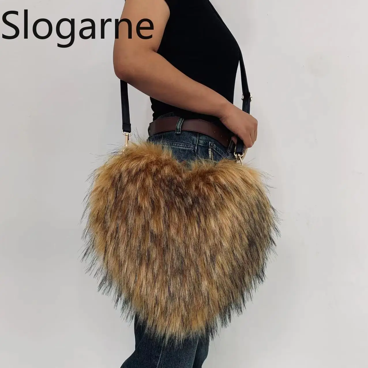 2026 هدايا السنة الجديدة النساء شكل قلب الفراء حقيبة كتف امرأة الحلو الحب فو الفراء حقيبة رقيق الشتاء حقيبة ساع حقائب اليد فروي #1