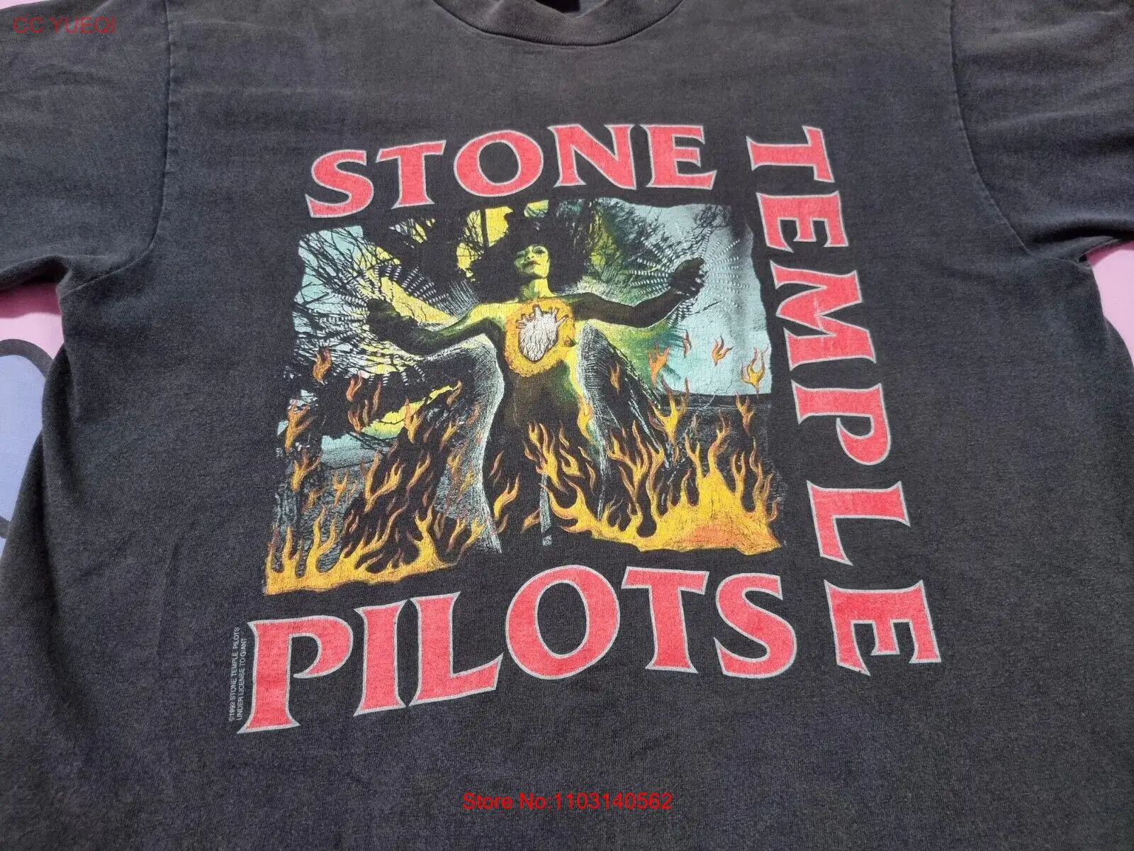 vintage Stone Temple Pilots vintage 1992 “Core” t shirt Size M 20*27.5 inch