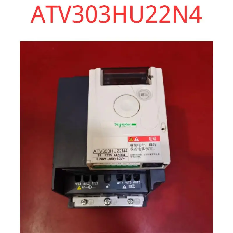 

Second-hand test OK Inverter ATV303HU22N4 2.2KW 380V