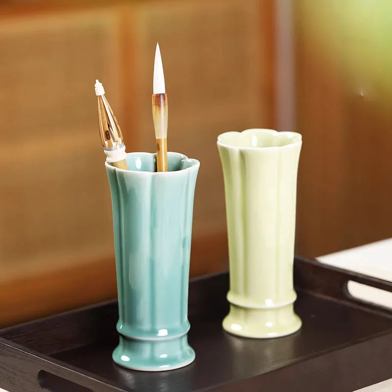 

Ceramic Brush Pot, Petal Shape Calligraphy Brush Holder, Chinese Painting Supplies, Elegant Desk Organizer