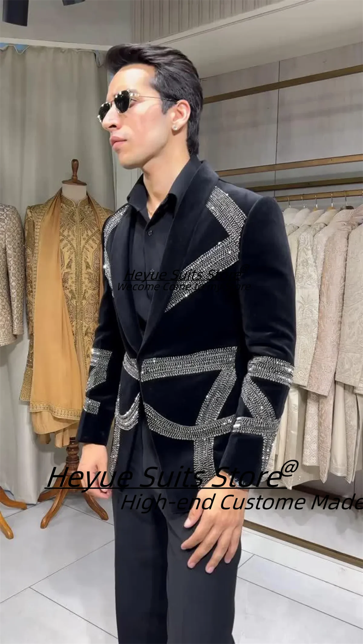 

Luxuly Black Velvet Men Suits Customized Slim Fit Shawl Lapel Groom Wedding Tuxedos 2 Pieces Sets Male Prom Blazers Ropa Hombre