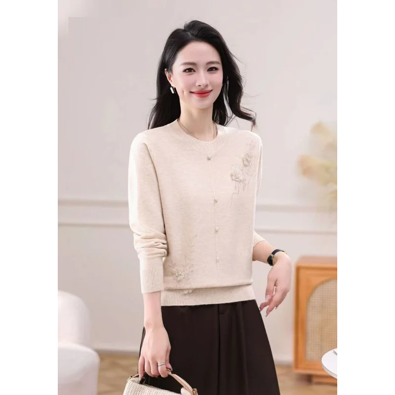 Maglione ricamato alla moda lavorato a maglia nuovo da donna autunnale Top base ampio a maniche lunghe