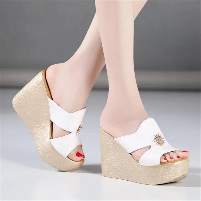 Plus Size 32-43 High Heels Slippers Women Wedding Shoes Summer diamond Cutout Platform Wedges Slides Ladies Slippers for Office