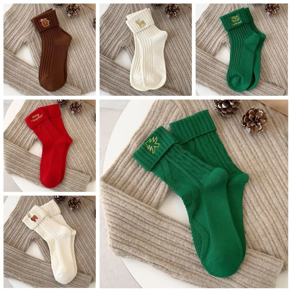 Chaussettes brodées de noël en coton doux, arbre de noël, élan, bonneterie de dessin animé, accessoires en tissu, bonhomme de neige, chaussettes mi-tube pour filles