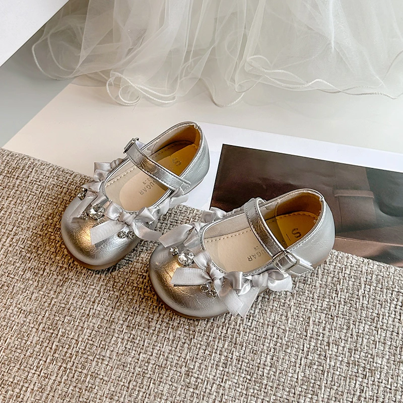 

Kids Ballet Dance Shoes Soft Bottom Sweet Girls Princess Shoes Cute Bows Fashion 2025 Autumn New Children Leather Shoes Non-slip