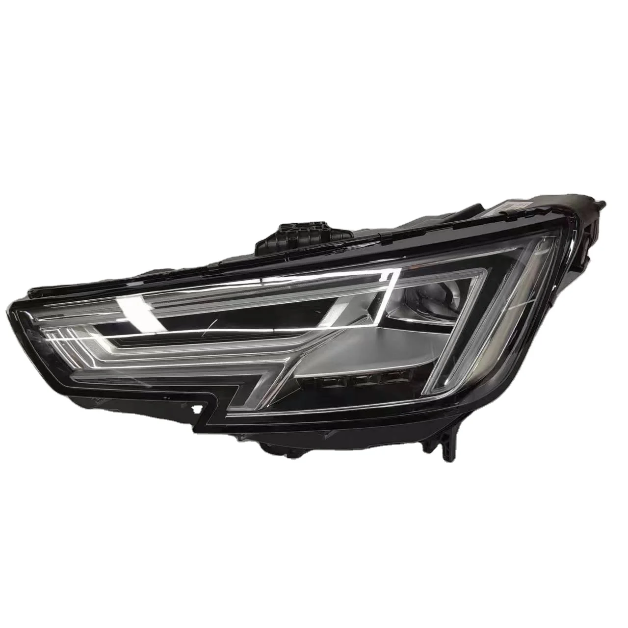 Per A4B10 LED Illuminazione automobilistica Produttore di fari Vendite dirette Fari originali