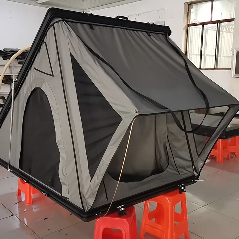 

Алюминиевый жесткий тент-кемпер для крыши Jeep Wrangler Travel Con Luz