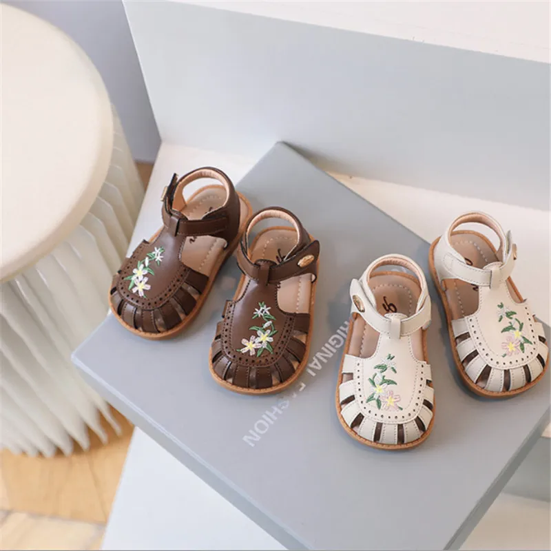 2023 New Summer Kids Sandals For Girls  Leather Cut-outs Embroidery Children Shoes Soft Sole Fashion Toddler Kids Sandals 21-30