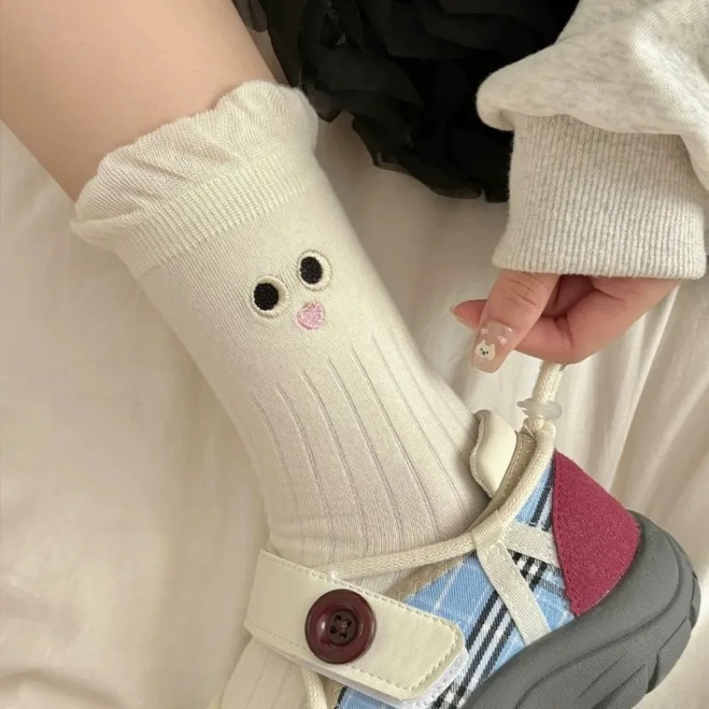 4 أزواج الخريف الشتاء المرأة Coquette الجوارب لطيف الكرتون عيون منتصف أنبوب قبضة الجوارب مجموعة الجوارب المدرسية البيضاء للفتيات بالجملة