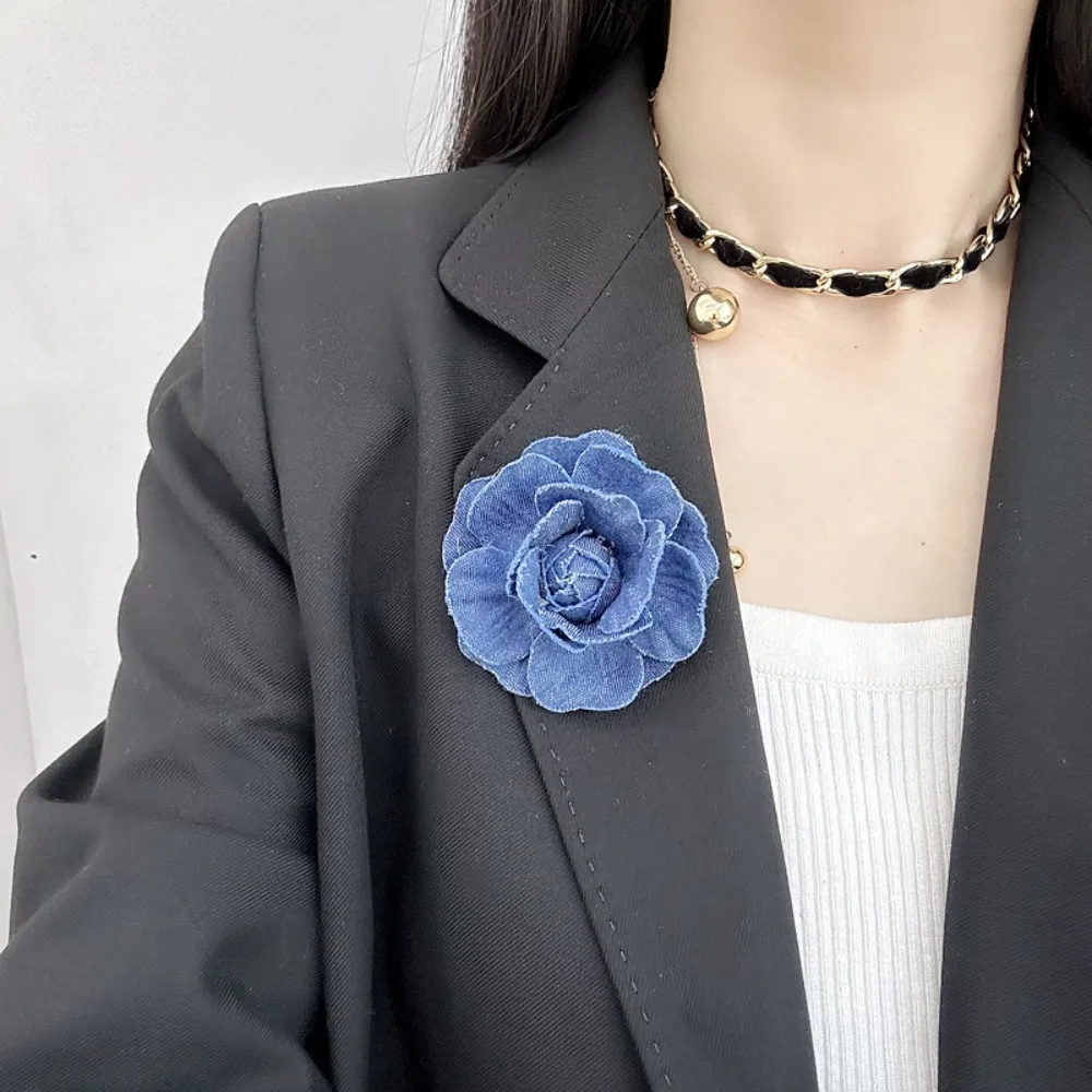 Retro Minimalist Fabric Flower Brooch High-end Fragrance Camellia Flower Brooch Chest Flower Creative Chest Decoration