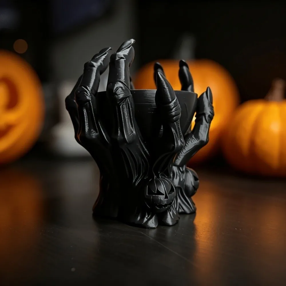 Dark Style Ornaments Skeleton Claw Statue Gothic Style Devil Claw Halloween Decorations 3D Printed Desktop Decoration Gift