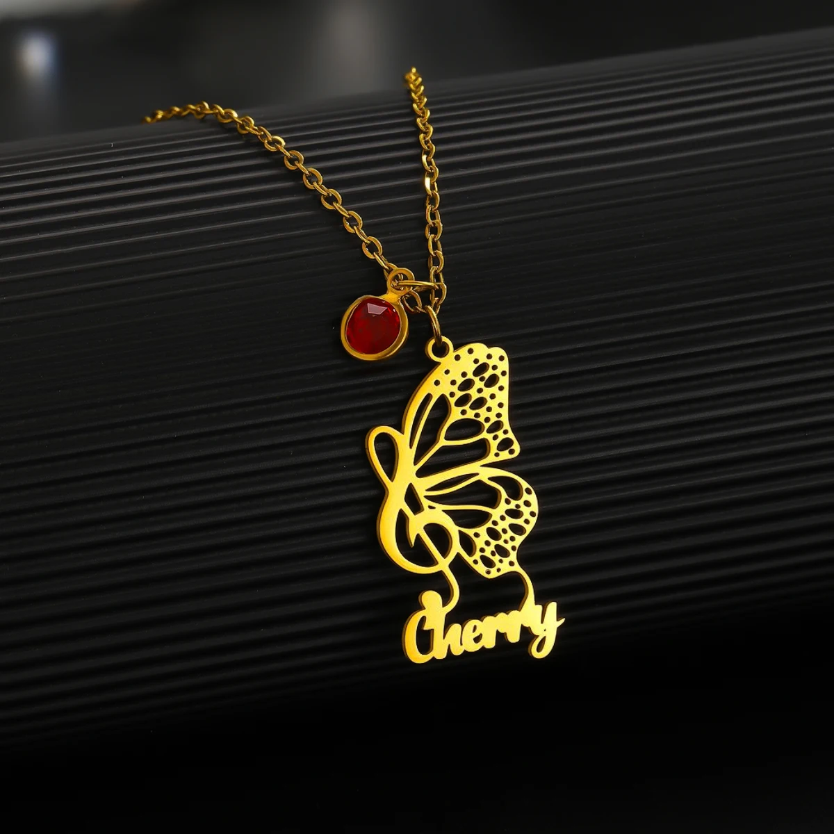 QIAMNI Custom Name Butterfly Chain Necklace Exquisite Birthstone Stainless Steel Nameplate Pendant Choker Party Jewelry Gift
