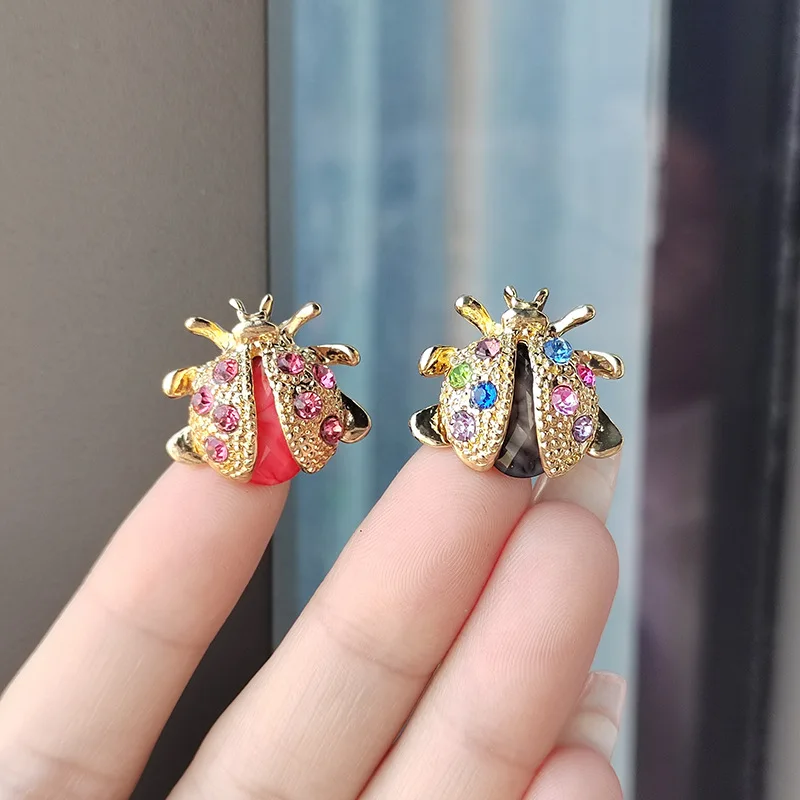 

Cute Ladybug Ladybird Insect Rhinestone Brooches For Women Men Fashion Metal Fixed Clothing Pins Daily Office Jewelry Accessorie