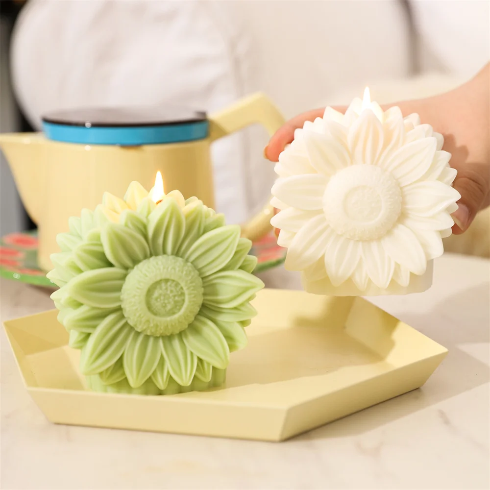 

Boowan Nicole Sunflower Candle Silicone Mold DIY Handmade Aromatherapy Candle Making Mould