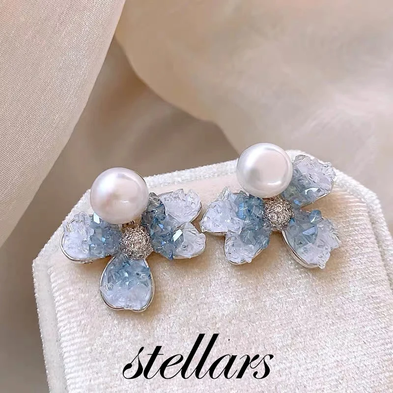 

Fresh Blue Glass Zircon Flower Pearl Stud Earrings for Women, New Popular Luxury Boutique Design Earrings