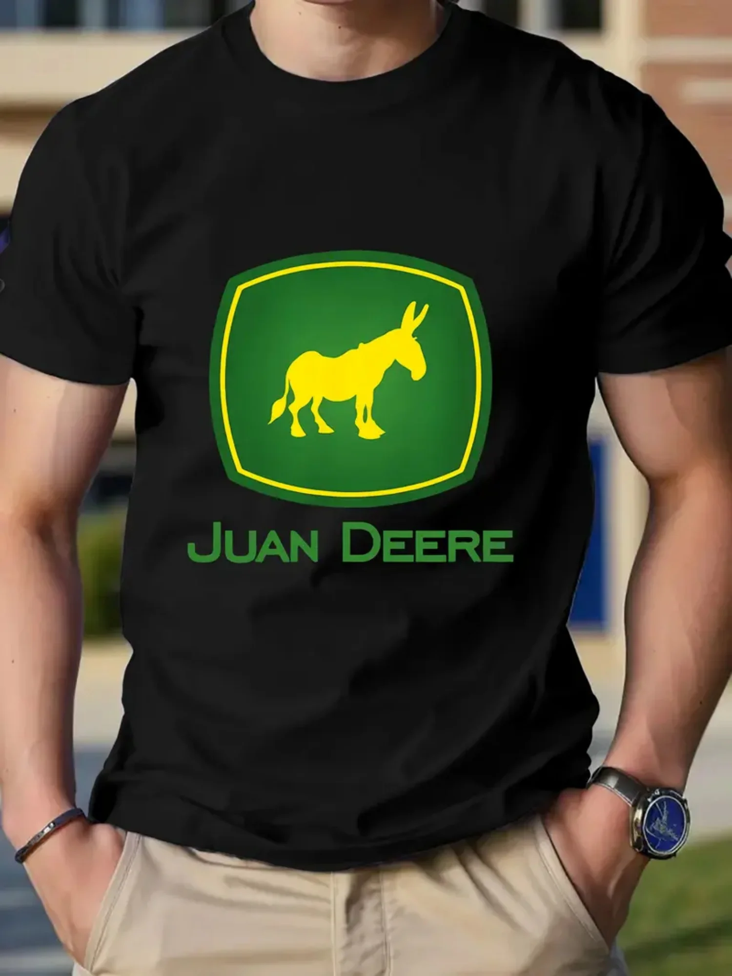 

JUAN DEERE Green Background Yellow Donkey Printed T-shirt.Men'S and Women'S Black Cotton Short Sleeves.Soft Comfortable