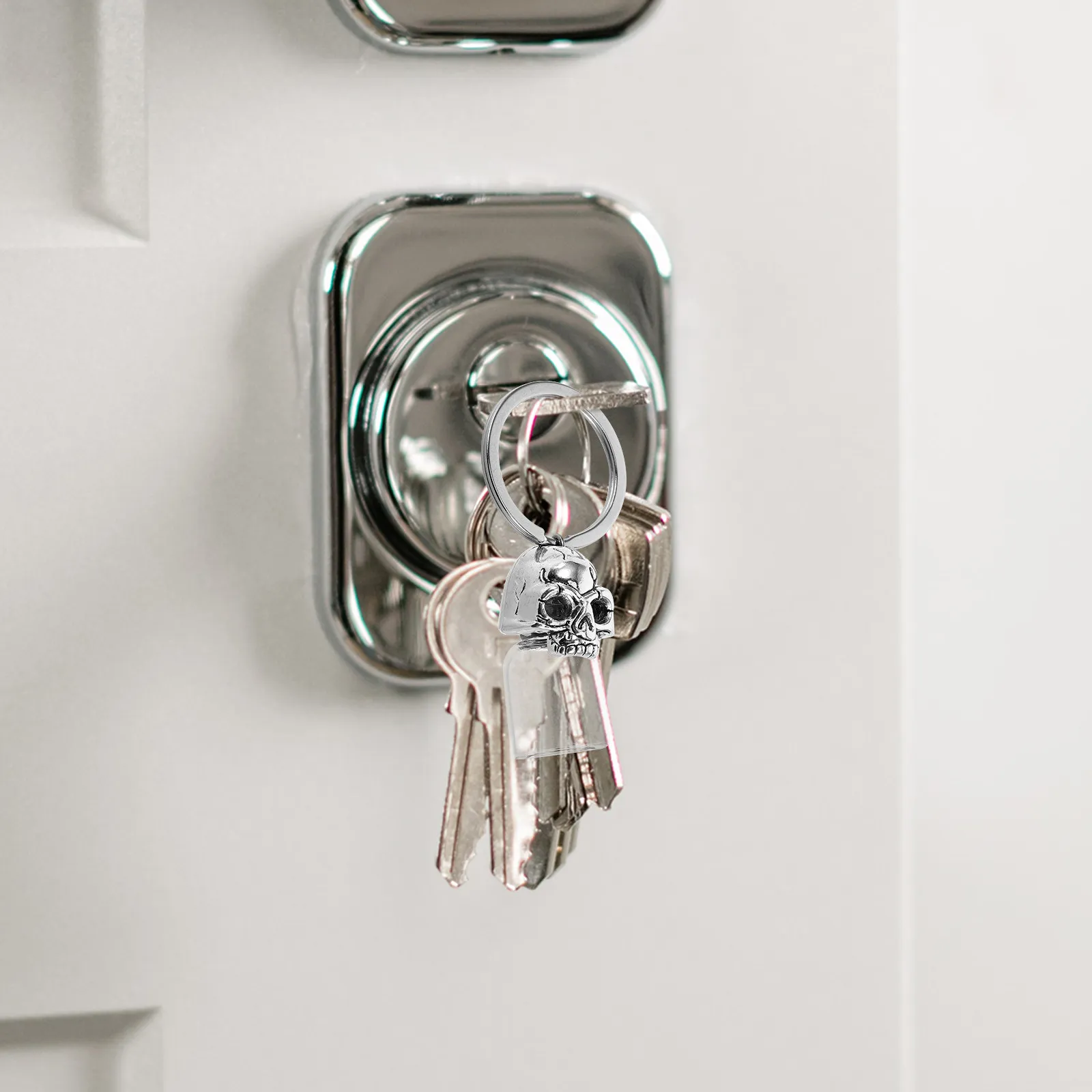 Skull Key Chain Pendant Glass Urn Container Lightweight Metal Pet Urn Key Ring Cremation Ash Keepsake Memorial Ornament