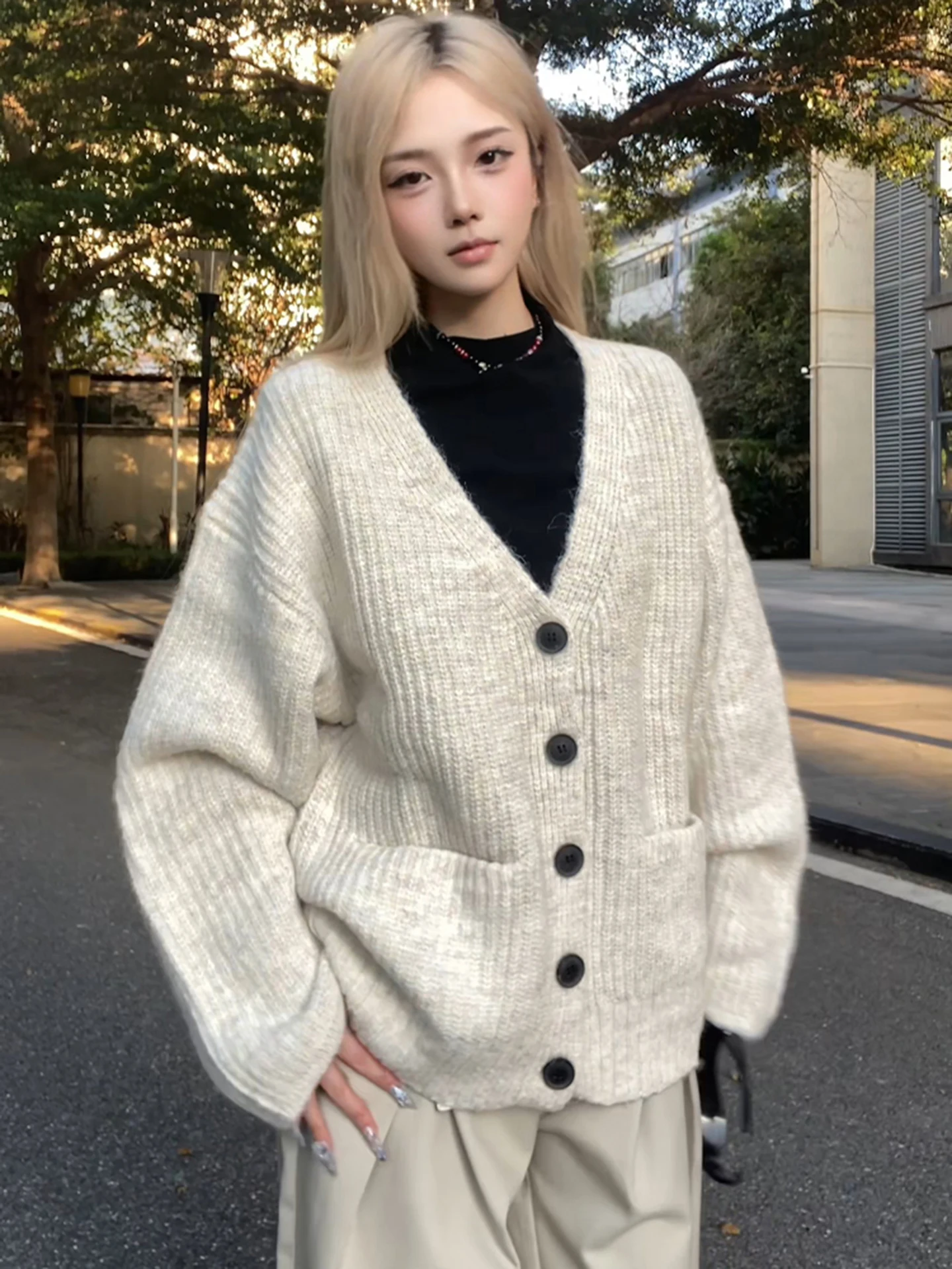 

Мужской кардиган с V-образным вырезом, мягкий, свободного кроя, с большими карманами, вязаный, осенний, повседневный, премиум-класса, для отдыха