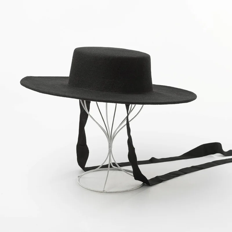 2027 New utumn and winter Fashion Simple Woolen Woolen Top Hat Ladies Wool Felt Bandage Flat Hat felt with straps European