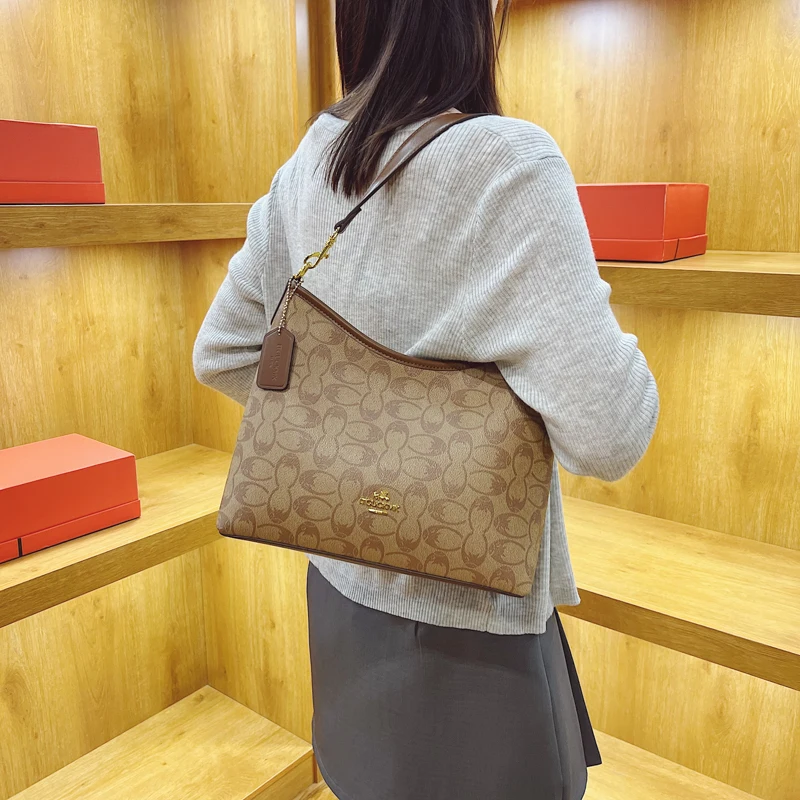 Vintage Inspired Leather Crossbody Bag For Women Elegant Designer Handbag Luxury Shoulder Bag