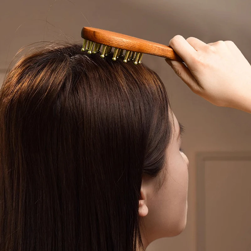 

Head Massage And Gua Sha Tool Brass Long Handled Massage Comb Scalp Head Meridian Comb Thickened Wide Gold Wire Sandalwood Comb