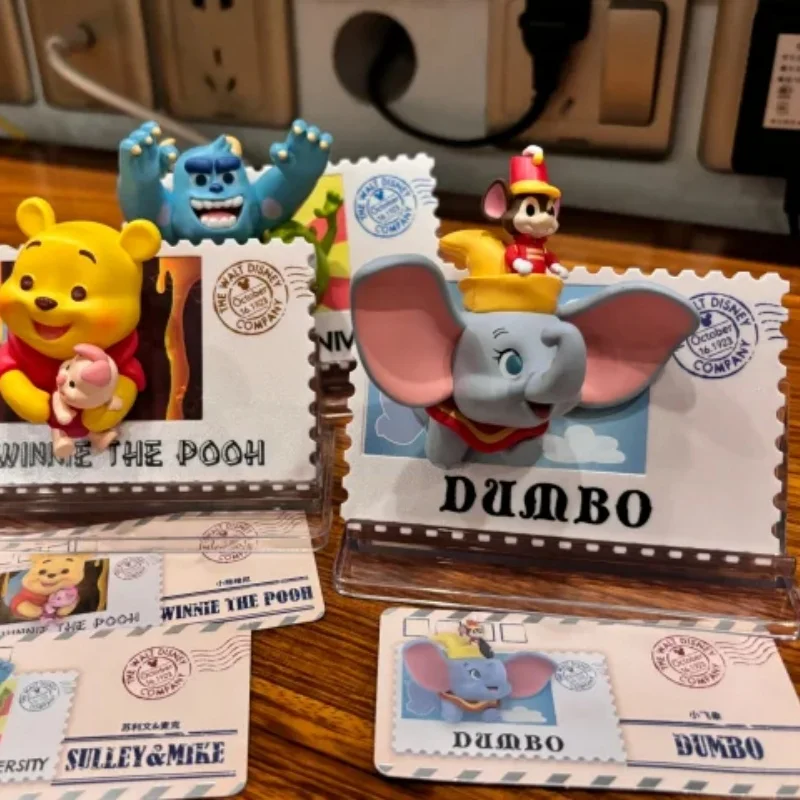 ของแท้ Disney ANNIVERSARY 100 Retro Stamp Series กล่องตาบอดน่ารักตู้เย็นแม่เหล็กสะสม Surprise ของเล่นเด็กของขวัญ
