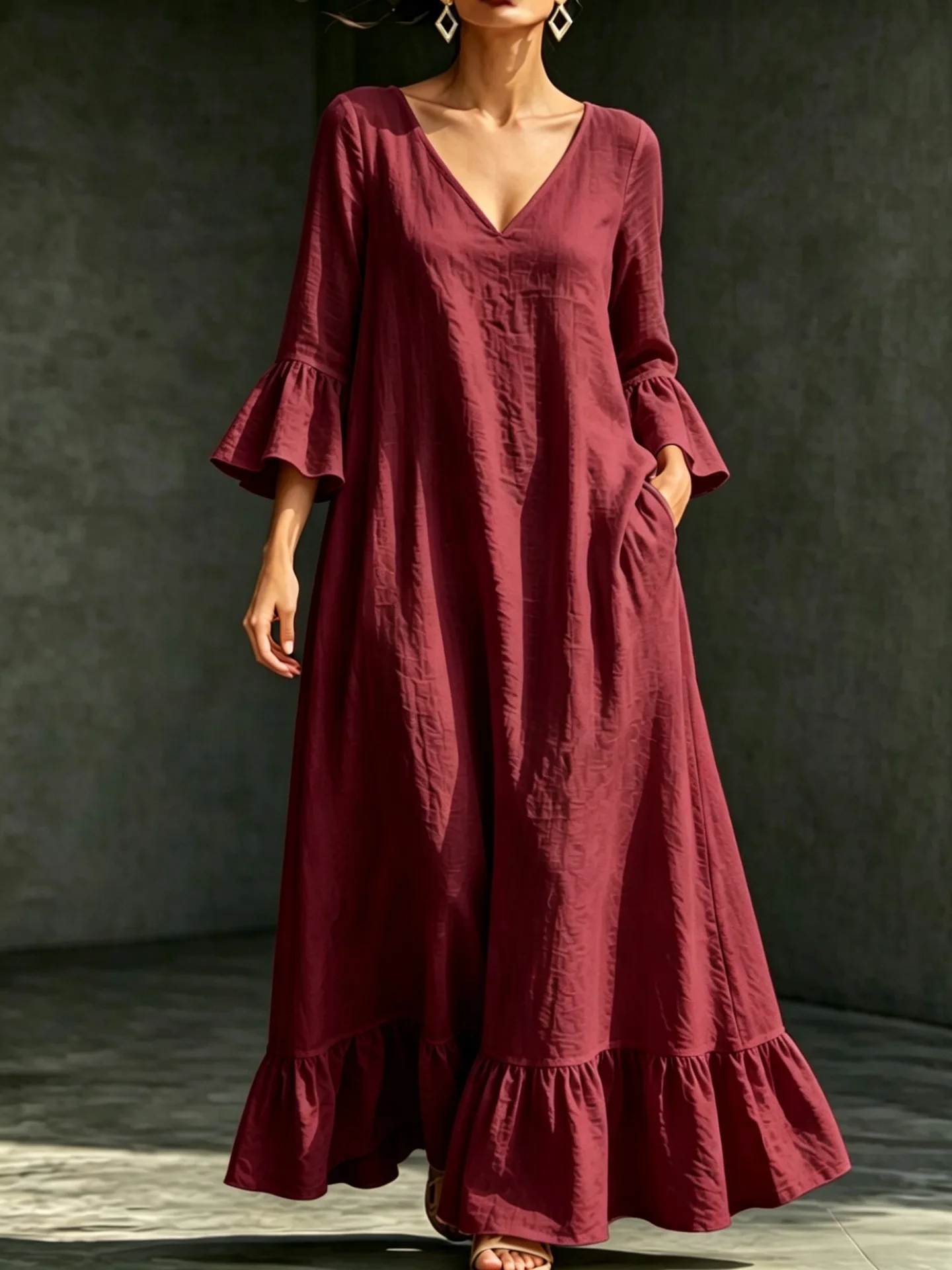 Women’s Spring and Summer New Collection: Seven-Sleeve Dress with Loose V-Neck and Floral Hemline.