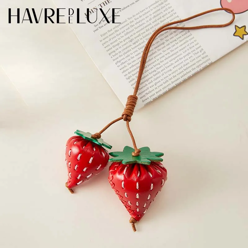 Strawberry charm cowhide leather fashion high-end persimmon keychain decoration pendant bag accessories