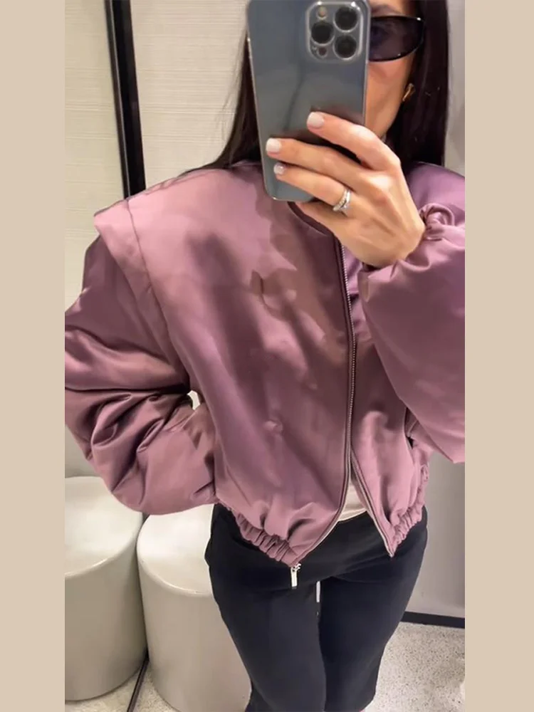 Lässige Damen-Steppjacken mit hohem Kragen, langen Ärmeln, Reißverschluss, Schulterpolstern und Taschen – Damenmäntel für Frühling/Herbst 2026 – Streetwear