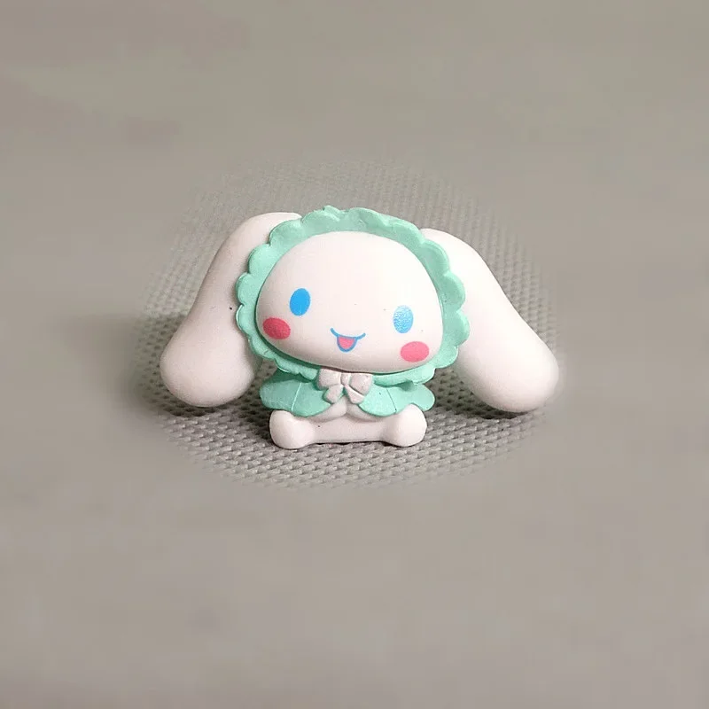 Figuras de acción de Sanrio Cinnamoroll para niños, juguetes de dibujos animados Kawaii, Decoración de mesa, adorno para habitación, regalos, 5 piezas