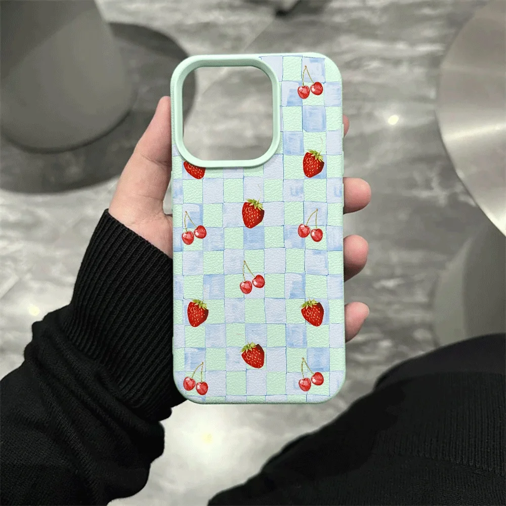Karierte Erdbeer-Kirsch-Handyhülle für iPhone 17 16 15 14 13 Pro Max 16 15 14 Plus 17 16 15 Pro 17Air Silikon-Matt-Cover – Detail 10