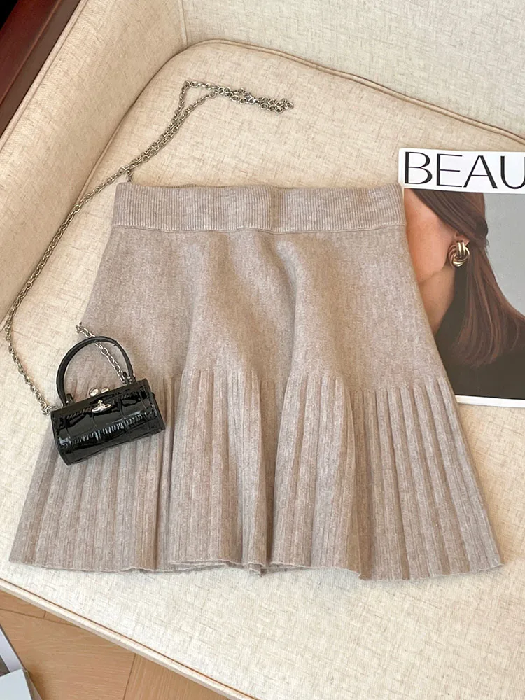 Autumn Winter Fashion New Design High Quality Solid Sexy Mini Short Skirt Women Sweet Simple Slim A-line Pleated Skirt Aesthetic