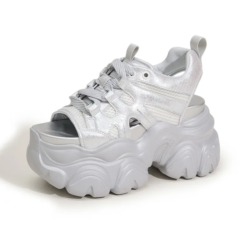 

10 см синтетическая микрофибра кожаные полые туфли на плоской подошве массивные кроссовки с открытым носком высокие брендовые женские сандалии на танкетке на платформе