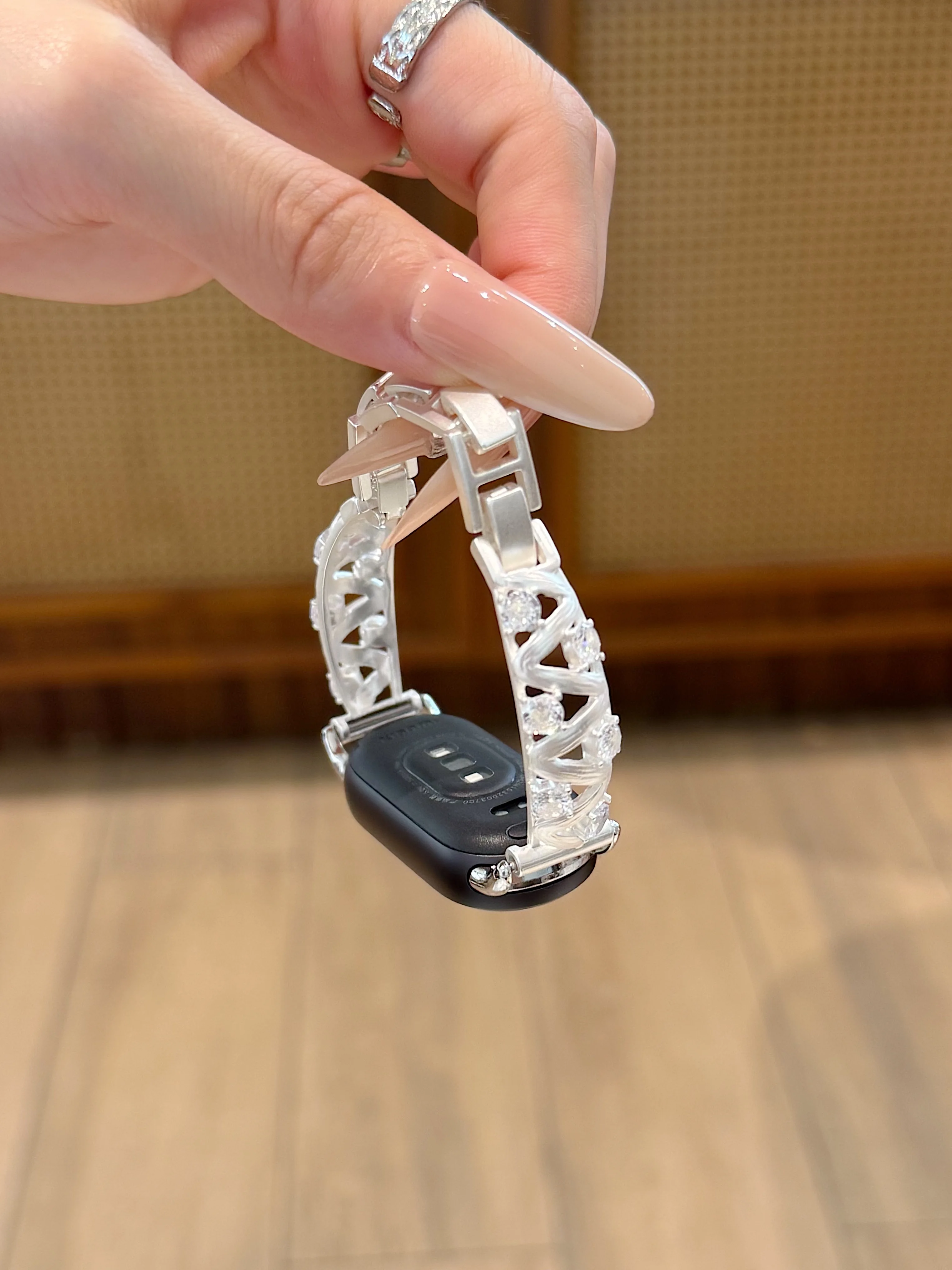 Suitable for light luxury metal watch straps Xiaomi Band 8Pro/9Pro，For Mi band 3/4/5/6/7，8/8NFC/9/9NFC/10/10NFC，For Redmi Watch5