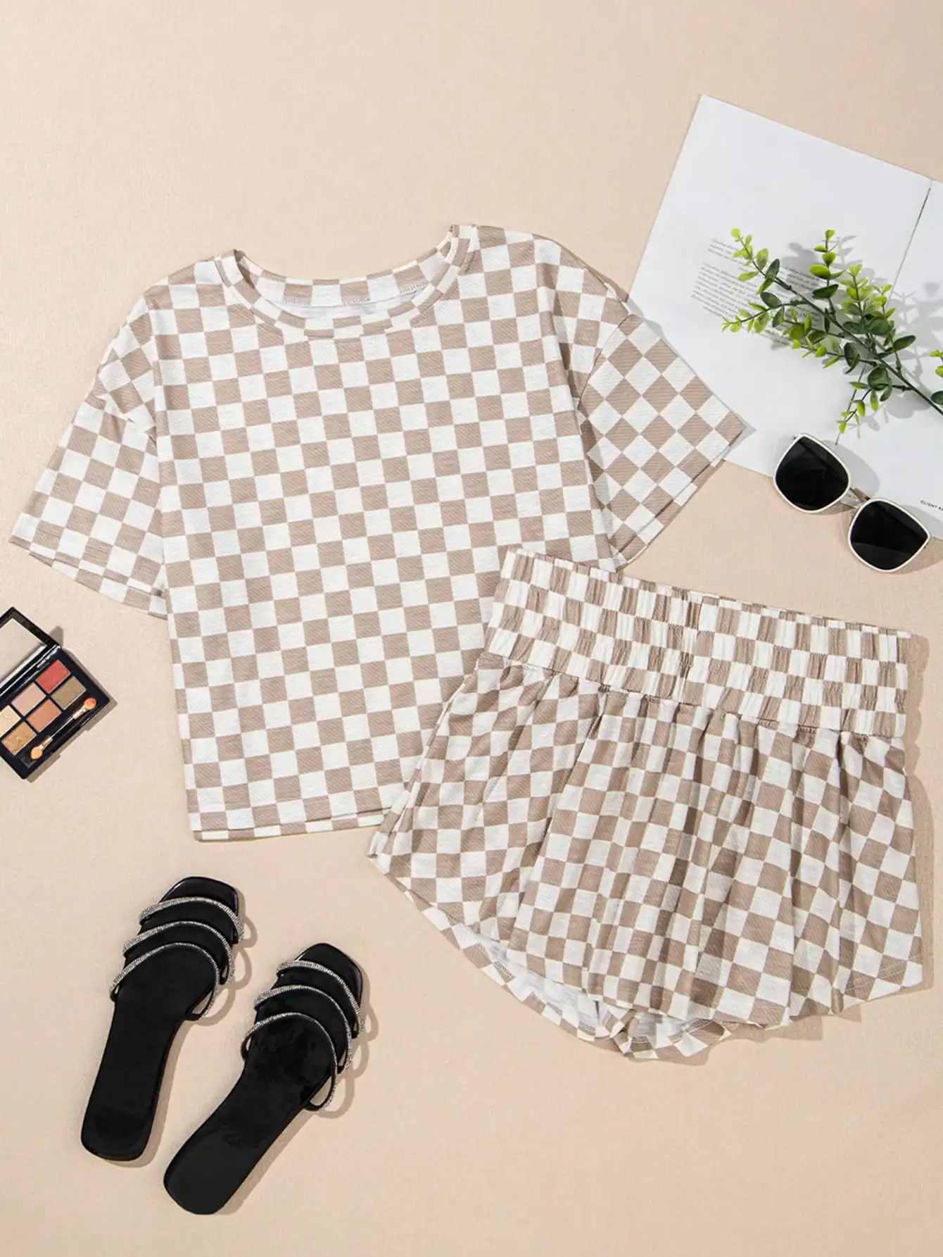 Conjunto de 2 Peças Xadrez Marrom e Branco: Blusa de Manga Curta + Saia de Cintura Alta para Uso Casual e em Casa