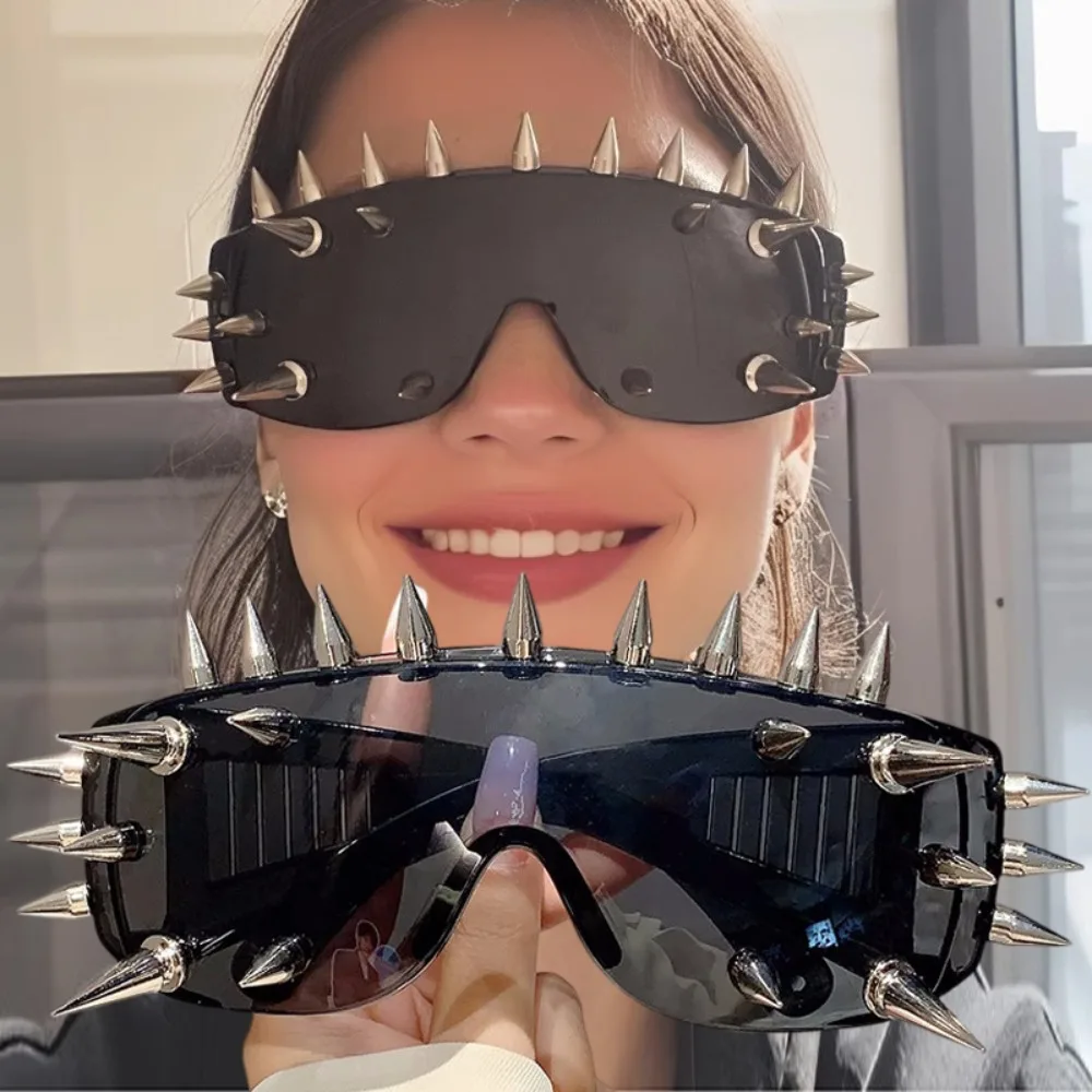 

Cyberpunk Sunglasses Steampunk Metal Rivet Big Frame Vintage Punk Gothic Luxury One Piece Eye Glasses Eyewear Festival Party