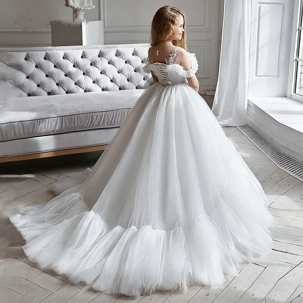 

Платья для девочек на свадьбу с шлейфом, с открытыми плечами, расшитые бисером, с кружевным корсетом на спине, с оборками из фатина, для первого причастия, нарядные платья для конкурсов красоты