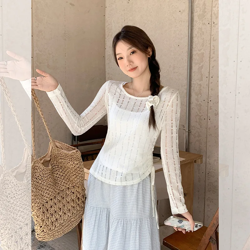 Top da donna primavera estate in stile coreano con scollo rotondo e maniche lunghe, alla moda, elegante e versatile per l'uso quotidiano