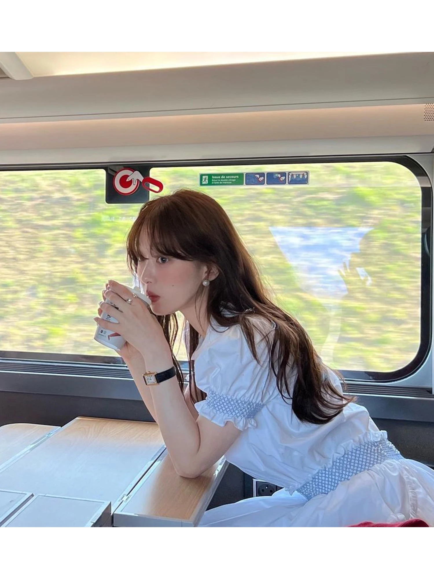 

Комплект женской одежды Amor: юбка и топ с цветочным узором, воротником-узлом и жемчугом, в стиле французской деревни, лето 2023