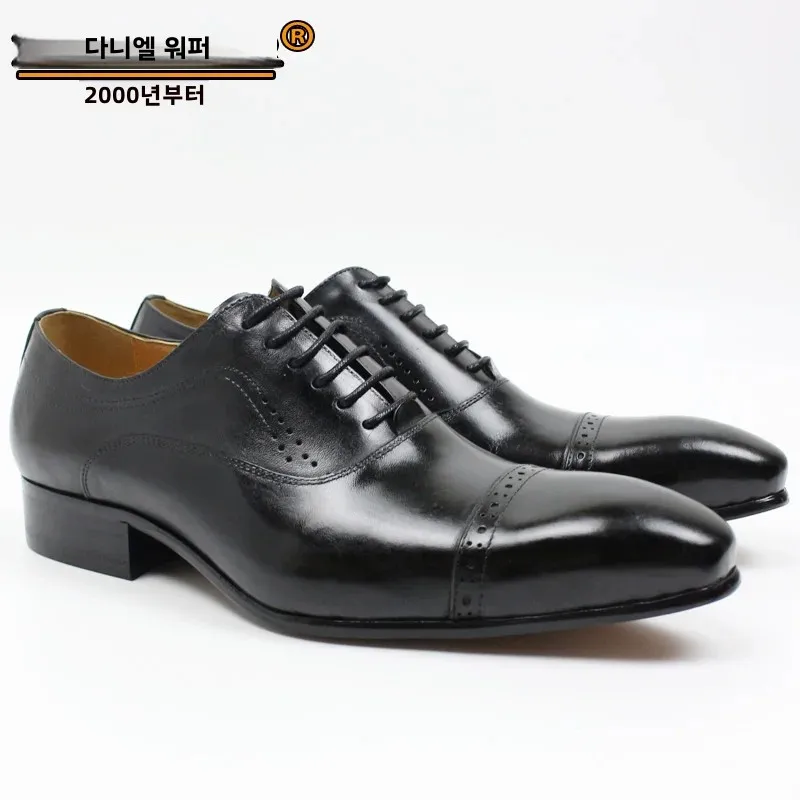 Genuine Leather Oxford Dress Shoes Men Lace Up Cap Toe Office Wedding Shoes Black Brown Brogue Pointed Oxfords Formal Shoes Men