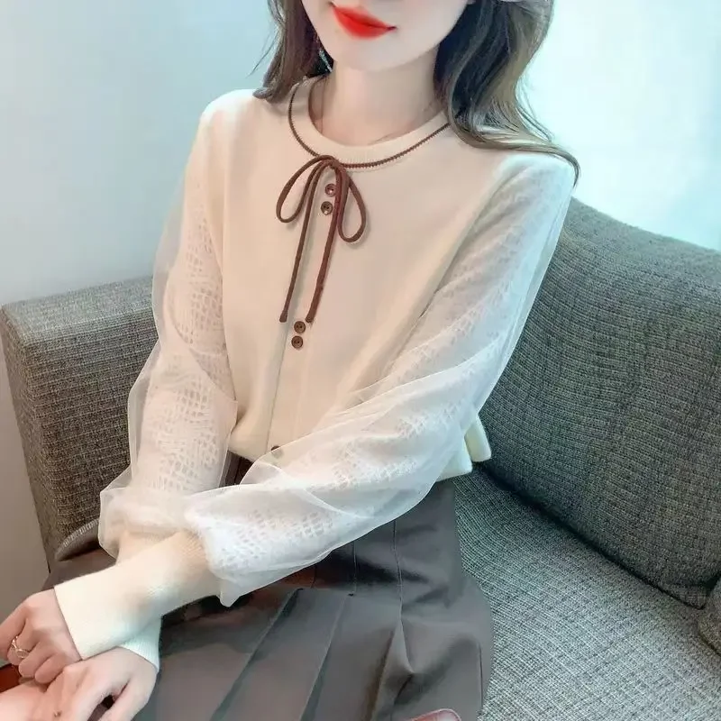 Fragrance and Elegant Style Paired with a High-end Top French Lace Up Bow Knit Sweater for Women Round Neck with Small