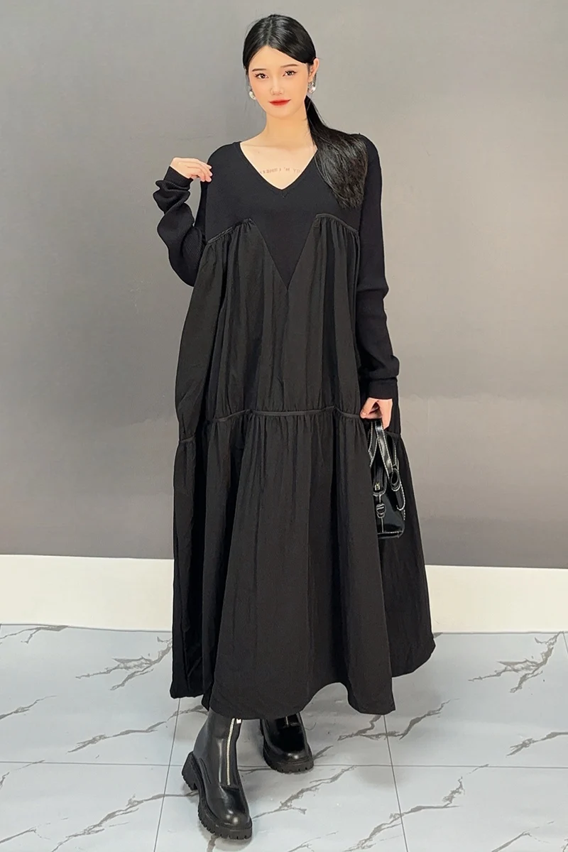 2024 Autumn New Elegant V-Neck Folds Black Loose Long Dress Women Fashion Long Sleeve Dress Wholesale J508