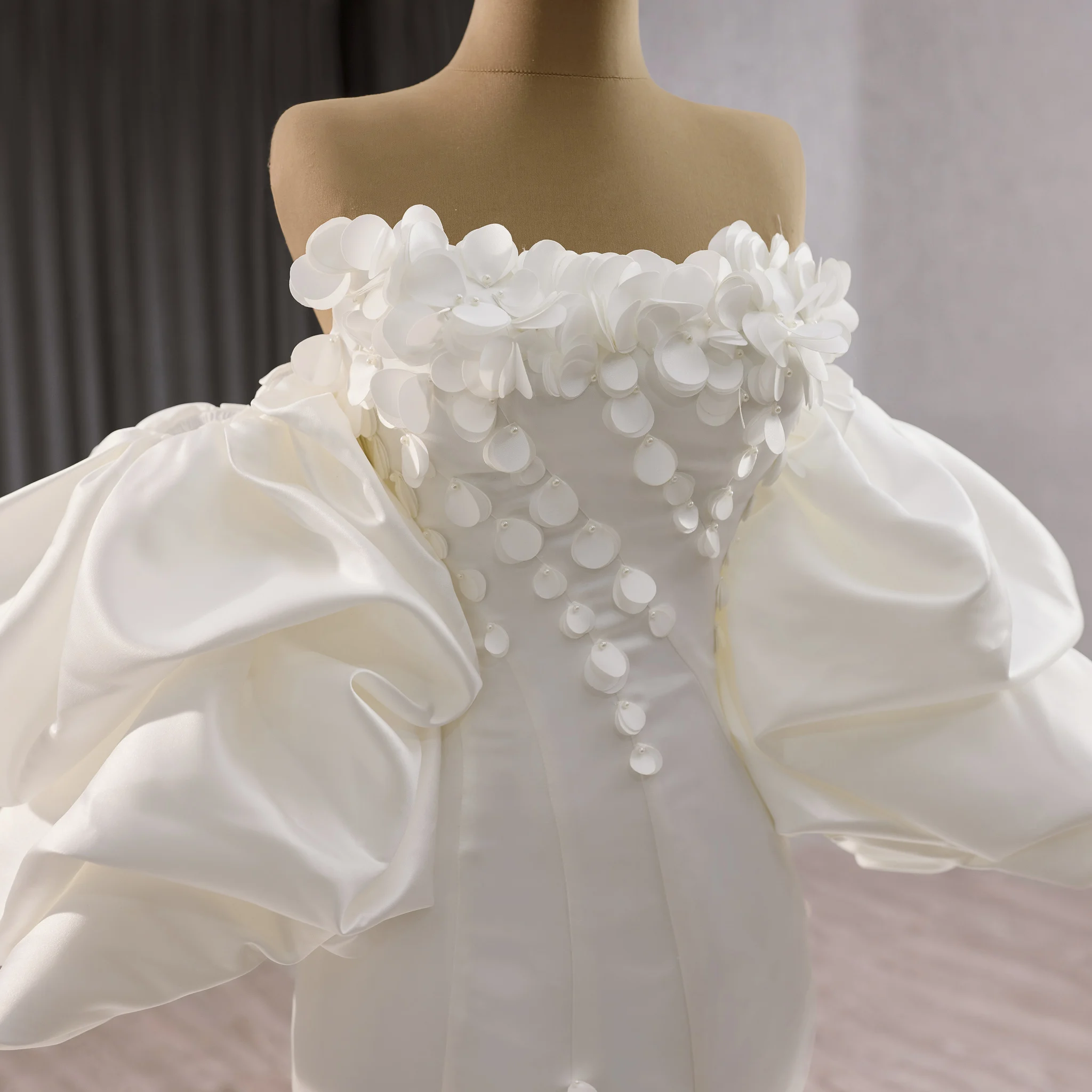 Rosymae Luxury Satin Mermaid Wedding Dress with Detachable Sleeves Elegant Long Gown for Brides amanda.novias