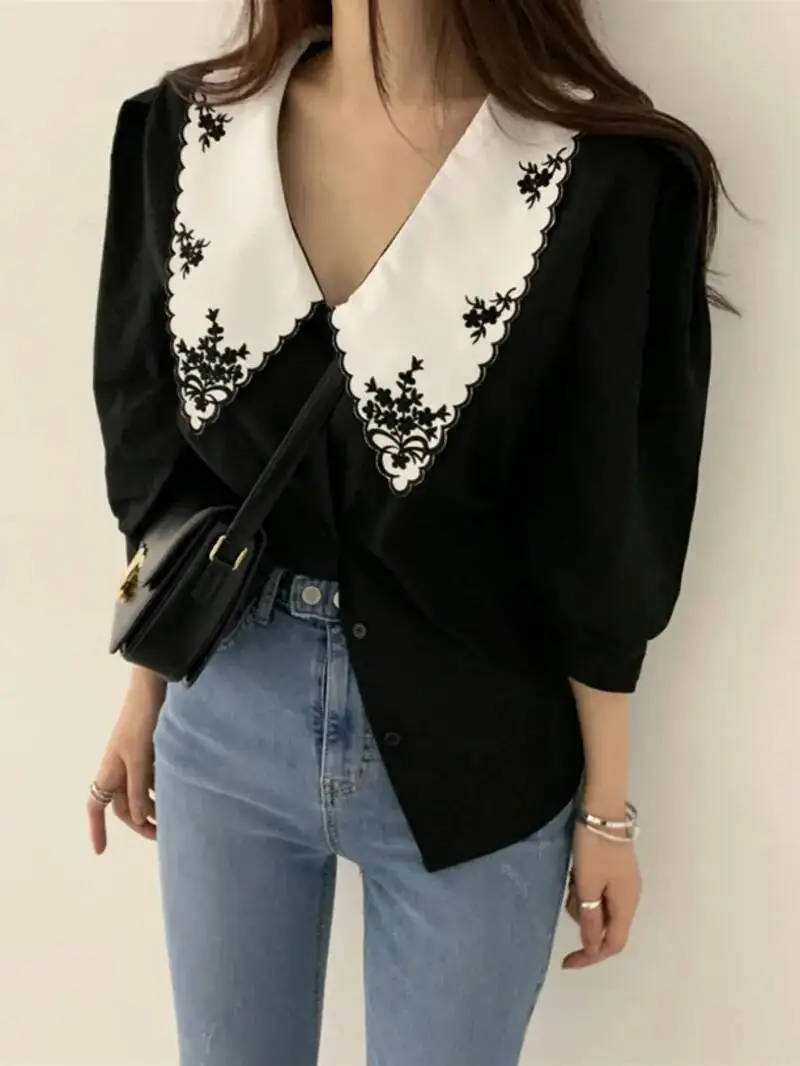 

Korea Camisas Elegant Embroidery Lace Women Blouse Vintage Flower Half Sleeve White Shirt Spring Autumn Women Top Korean MA7W