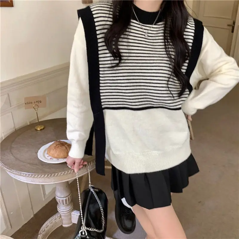 Design Sense Fake Two-piece Sweater Women's 2024 Spring and Autumn New Splicing O-Neck Striped Casual Long Sleeved Knitted Top