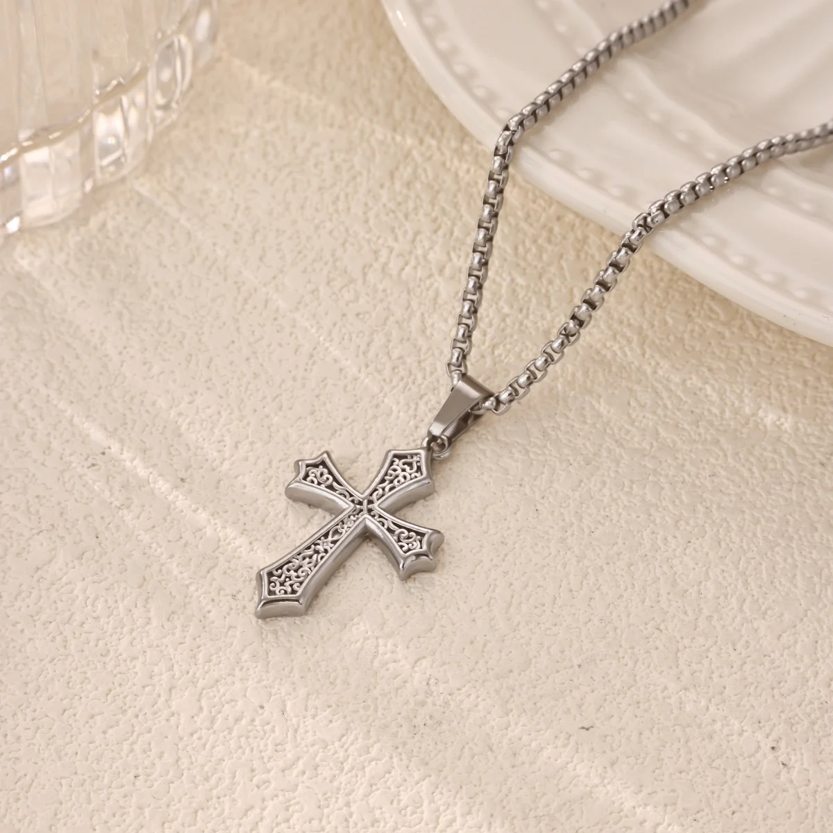 Vintage Geometric Cross Necklaces For Women Silver Color Cross Necklace Charm Choker Rapper Hip Hop Jewelry Muslim Gift