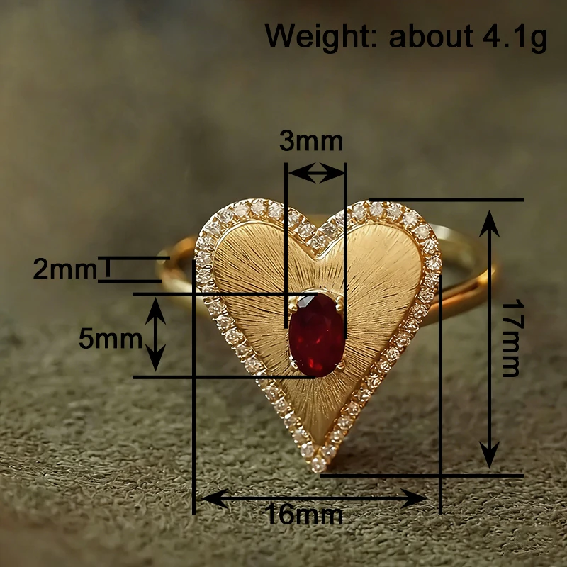 Huitan Strukturierte Herzringe mit rotem Zirkonia, goldfarben, Liebesringe als Geschenk zum Hochzeitstag, luxuriöser Schmuck für Frauen – Detail 1